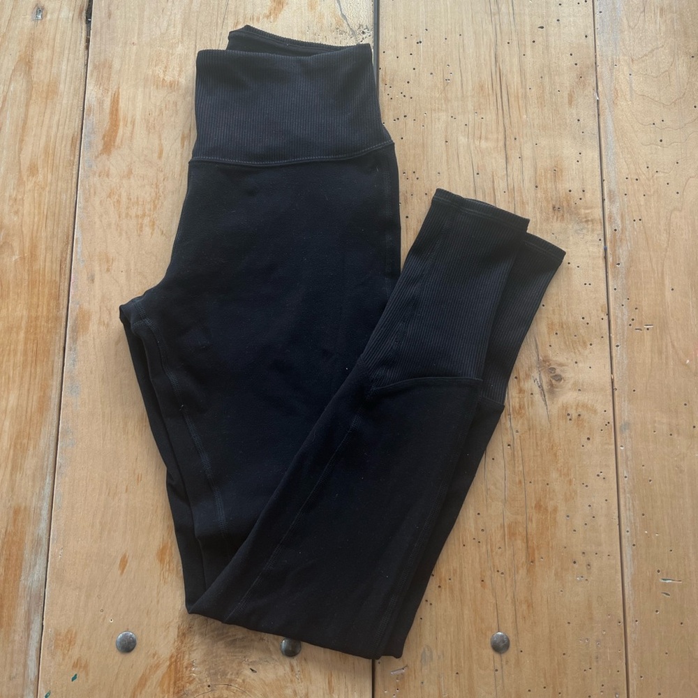Alo Leggings